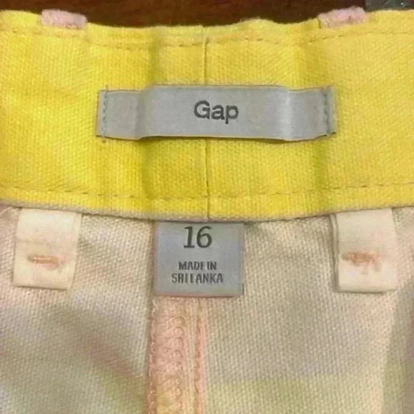 Gap shorts - Picture 2 of 2